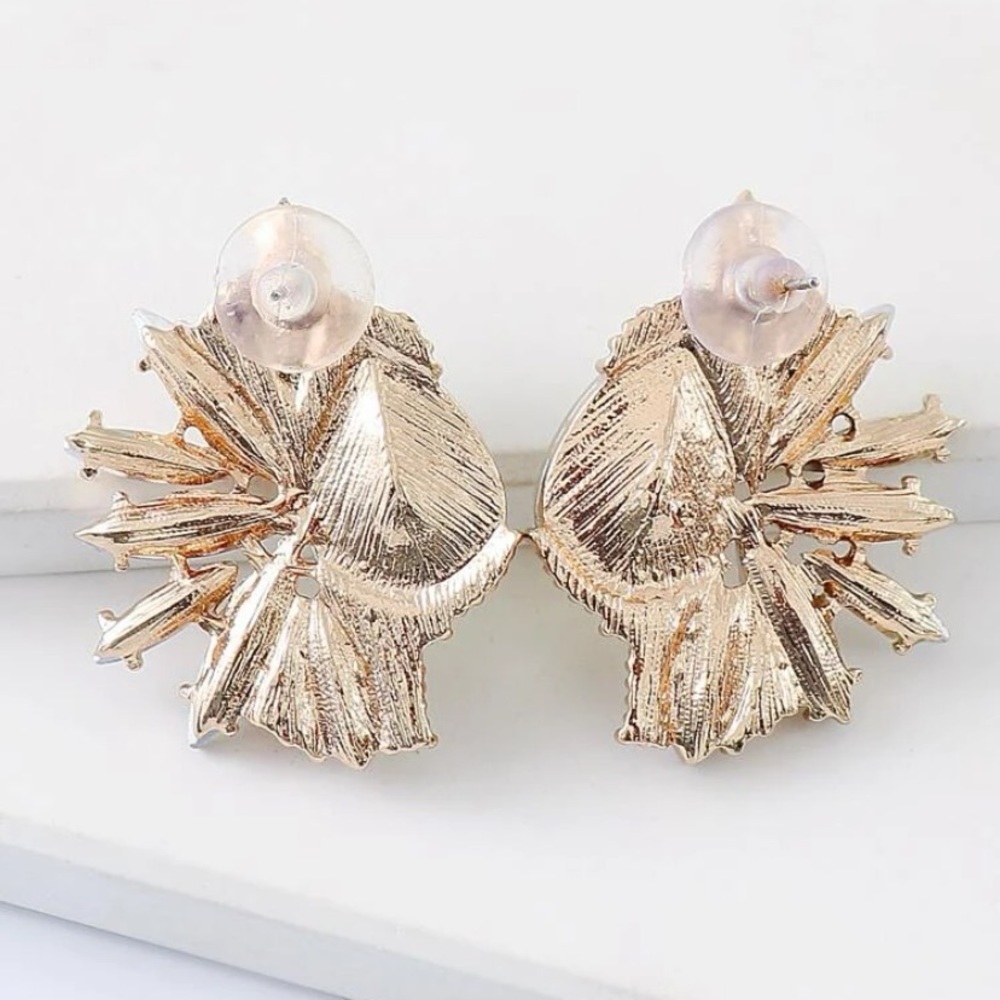 Luxury Look Rhinestone Stud Earrings - Picture 2 of 8